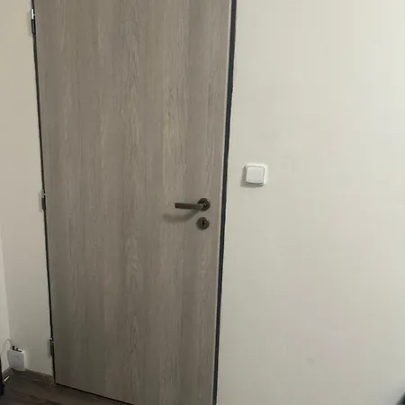 Prague, Luxurious Private In Flat Between Airport And City Center Διαμέρισμα Πράγα